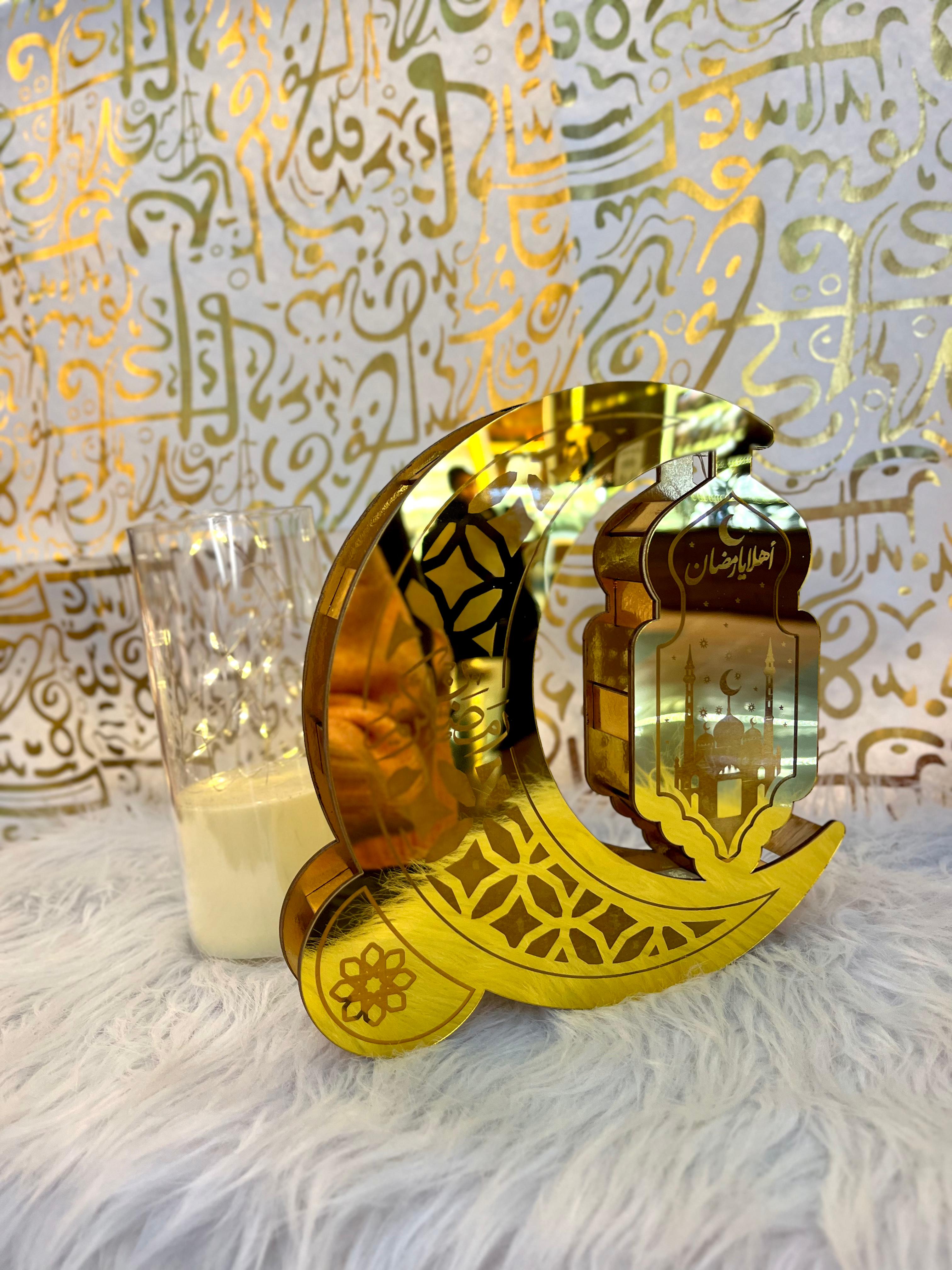 ستاند اكريليك هلال