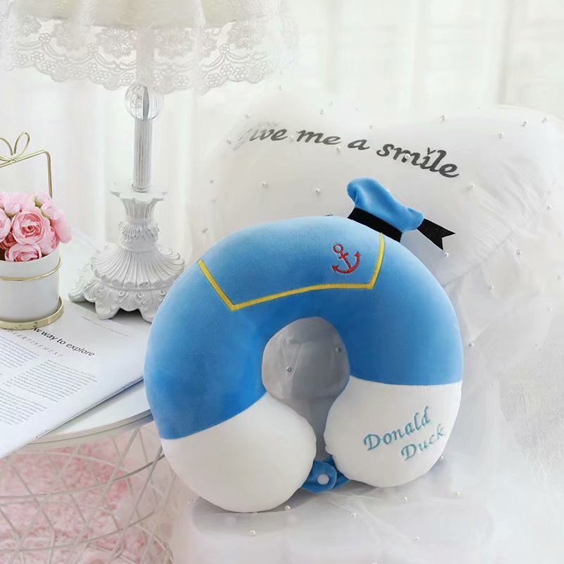 مخدة رقبة donald duck